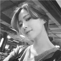知性有气质的妹子黑白色与众不同的美感