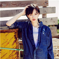 小颜的女孩子,安静唯美又迷人,韩范空气十足