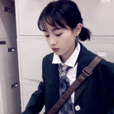 微信气质女神头像,此款比较适合开朗的女生