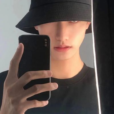 特别好看的男生头像真人，男人凡事首先靠自己