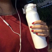 男生上半身无脸头像,看不到脸的男生头像18张