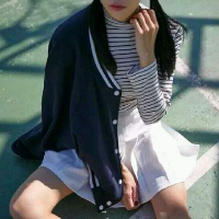 不露脸半身女生头像,看不到她们的美但是感觉很美