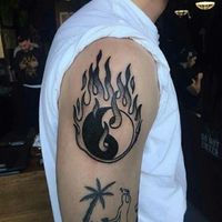 衬衣控男头像半身,喜欢男子肌肉精壮图片