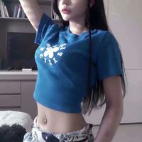 非主流女生头像高清 全部是半身的美女给你最好的记忆
