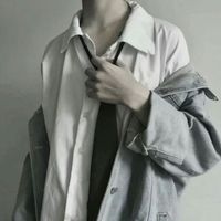 穿西装打领带的头像 全部是半身无脸灰色的比较多