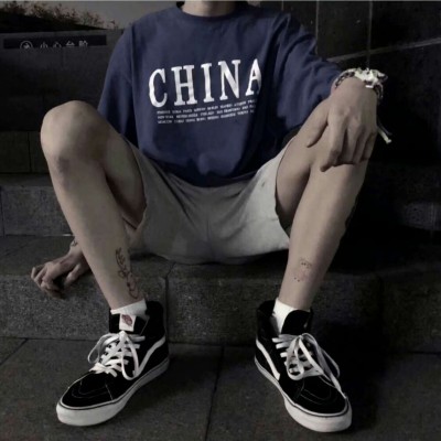 2019最新高清个性半身快手头像男生社会人