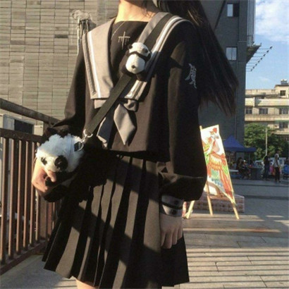 学院风女生头像，全部是穿着裙子看不到脸的