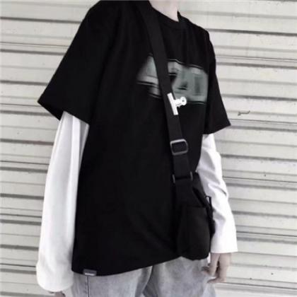 男生头像半身控高清，露不露脸其实无所谓只要喜欢就好