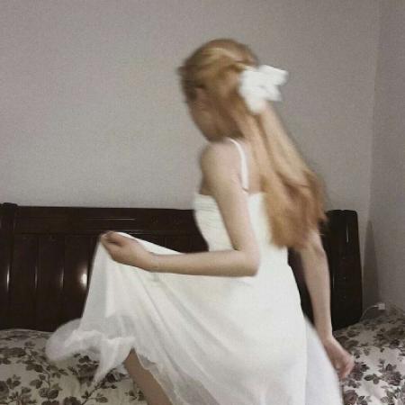 部位女头下半身 qq头像下半身裙子仙气