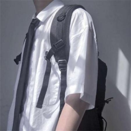 好看撩人的男头，半身不露脸个人感觉不错的
