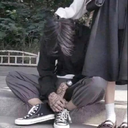 不露脸情侣头像真人 人生永远不会辜负你