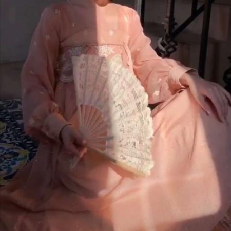唯美部位女生头像，漂亮好看大多数是穿婚纱的