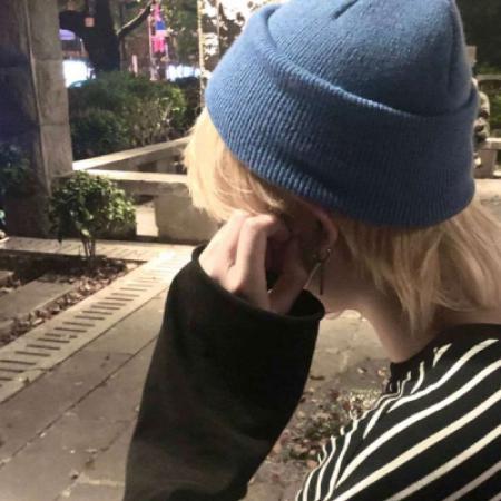 优质部位干净男头 笑起来眼里满满都是我