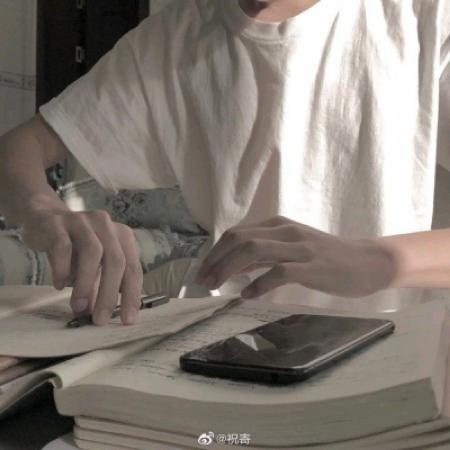 部位男生头像真人，哪有空顾你的长相