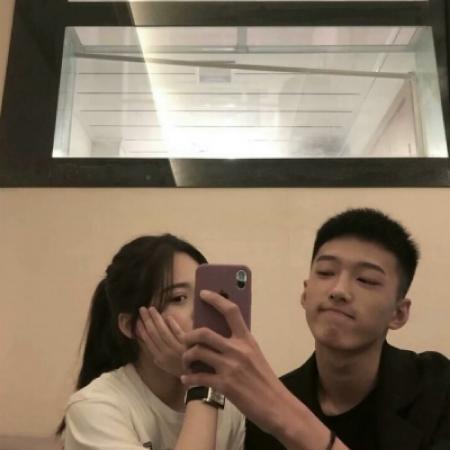 不非主流情侣头像情侣专用，一辈子逗你开心的人