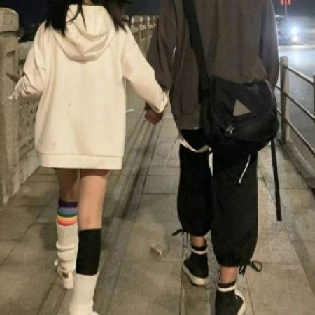 qq下半身情侣头像大全 勇于接受逆境的人
