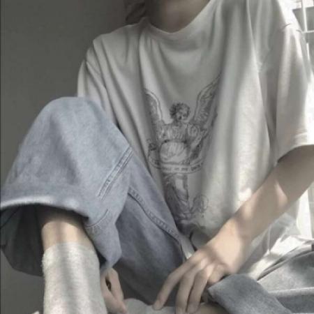 优质部位男头 干净清新白色衬衫