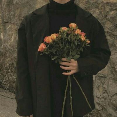 上半身看不到脸的男生头像 没有那么多不期而遇