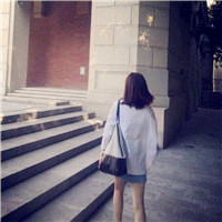说好的久伴不弃只是孤身一人 女生背景头像