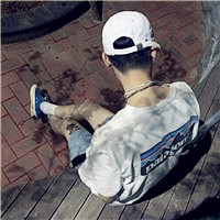男生意境图片唯美头像高清背影,原谅我向来孤僻成性
