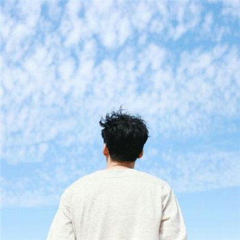 2018超清男生背影头像 同时也是最新版最酷的男生
