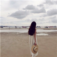 女生背影唯美头像女生,多么熟悉的身影出现在你眼前
