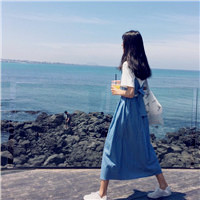 女生背影唯美头像女生,多么熟悉的身影出现在你眼前