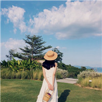女生背影唯美头像女生,多么熟悉的身影出现在你眼前