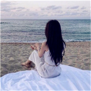 意境美女背影微信头像 美景再美也美不过你的背影