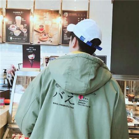 2020最新男生小清新背影头像，穿着打扮特别的潮的男生