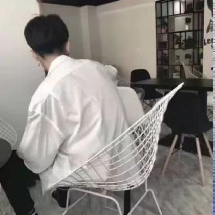 qq头像背影男生，我终于可以放手了