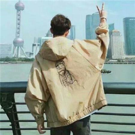 头像男生背影，头像男生背影伤感孤单