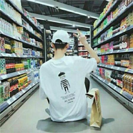 头像男生背影，头像男生背影伤感孤单