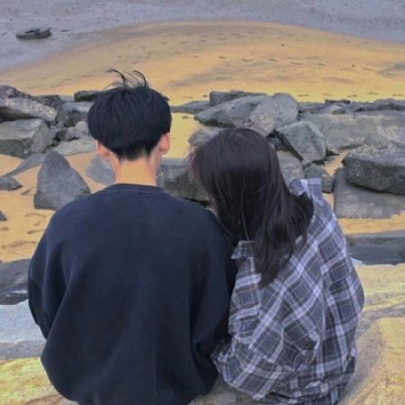 背影情侣头像一男一女，让所有人都满意喜欢