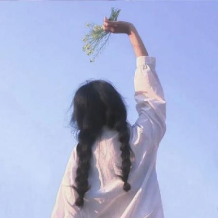 情侣头像分开一人一张 一路等候那抹柔和的阳光