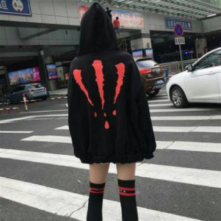 背影头像情侣一男一女，静静地念静静地想