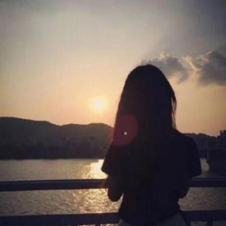 背景情侣头像风景，好看的情侣最美的风景绝配吧