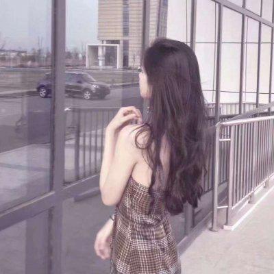唯美女生头像背影侧面图片，不知不觉爱上你