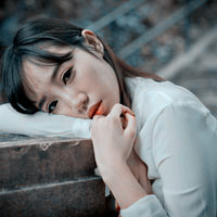 简单可爱长发阿宝色女生头像_我的最爱清纯长直发
