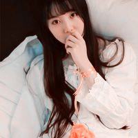 玫瑰花香与少女,长发飘飘的美女