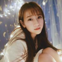 清新十足长发美女头像图片,简约大方不做作妹子