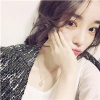 披肩直发百搭女生头像,很有小清新气质的妹子们