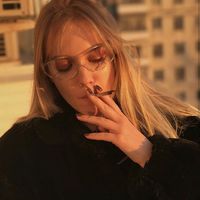 过好自己的生活,追求自由吧,长发欧美女头像
