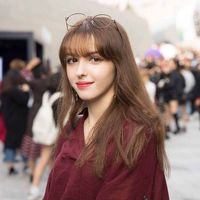 过好自己的生活,追求自由吧,长发欧美女头像