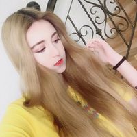 长发美女会让人眼泪无法流下,只会在微笑中挣扎