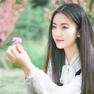 最美丽的女人头像 长直发清纯美女唯美图片