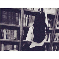 黑白知性长发美女头像,分享给留着长头发的女生们