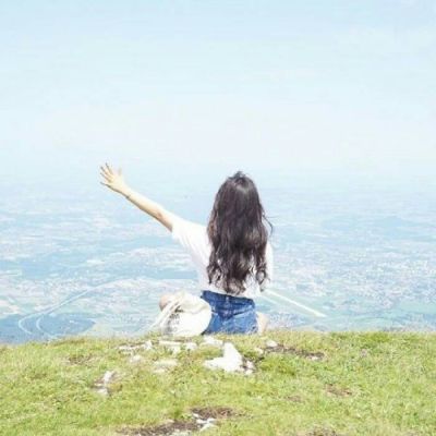 女生头像唯美背影长发,具有少女感夏季才是女人的天下