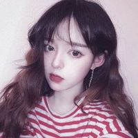 俏皮感十足长发女生头像，剪成短发立马做回可爱的少女