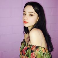 她们的美完全超乎你的想象,长头发的欧美女生头像